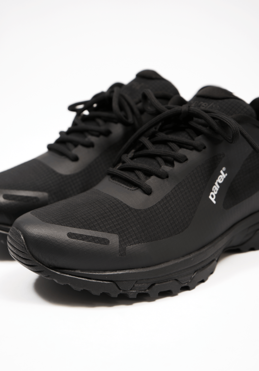 4_01 - Black