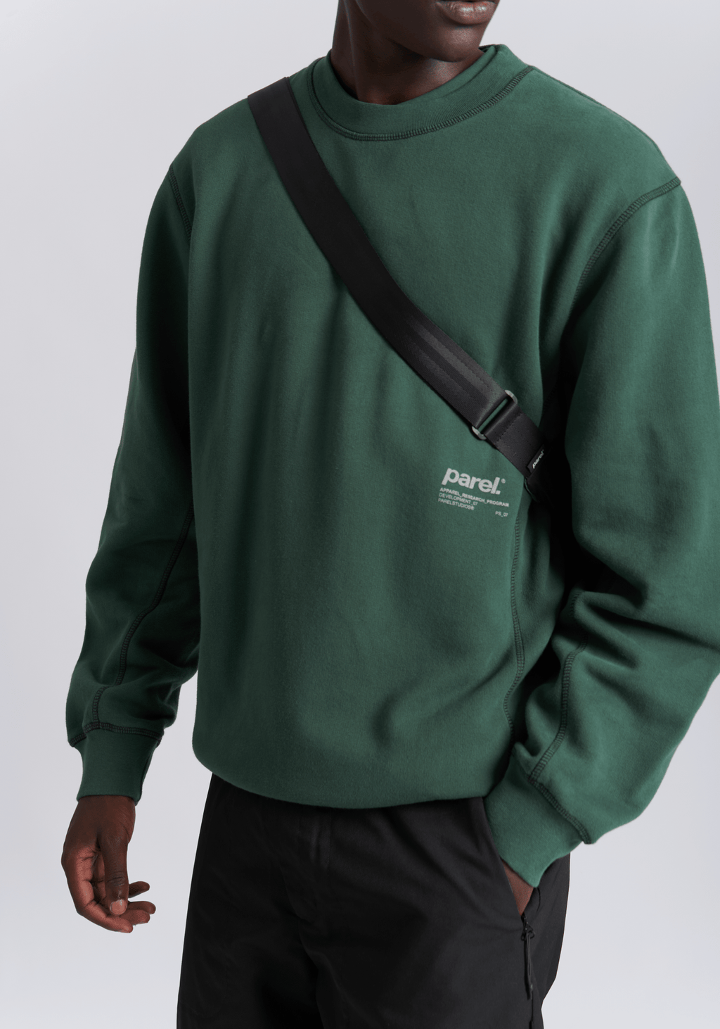 Contrast Crewneck - Moss Green