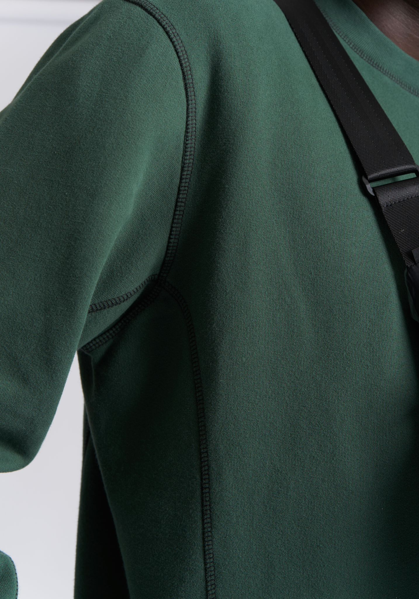 Contrast Crewneck - Moss Green