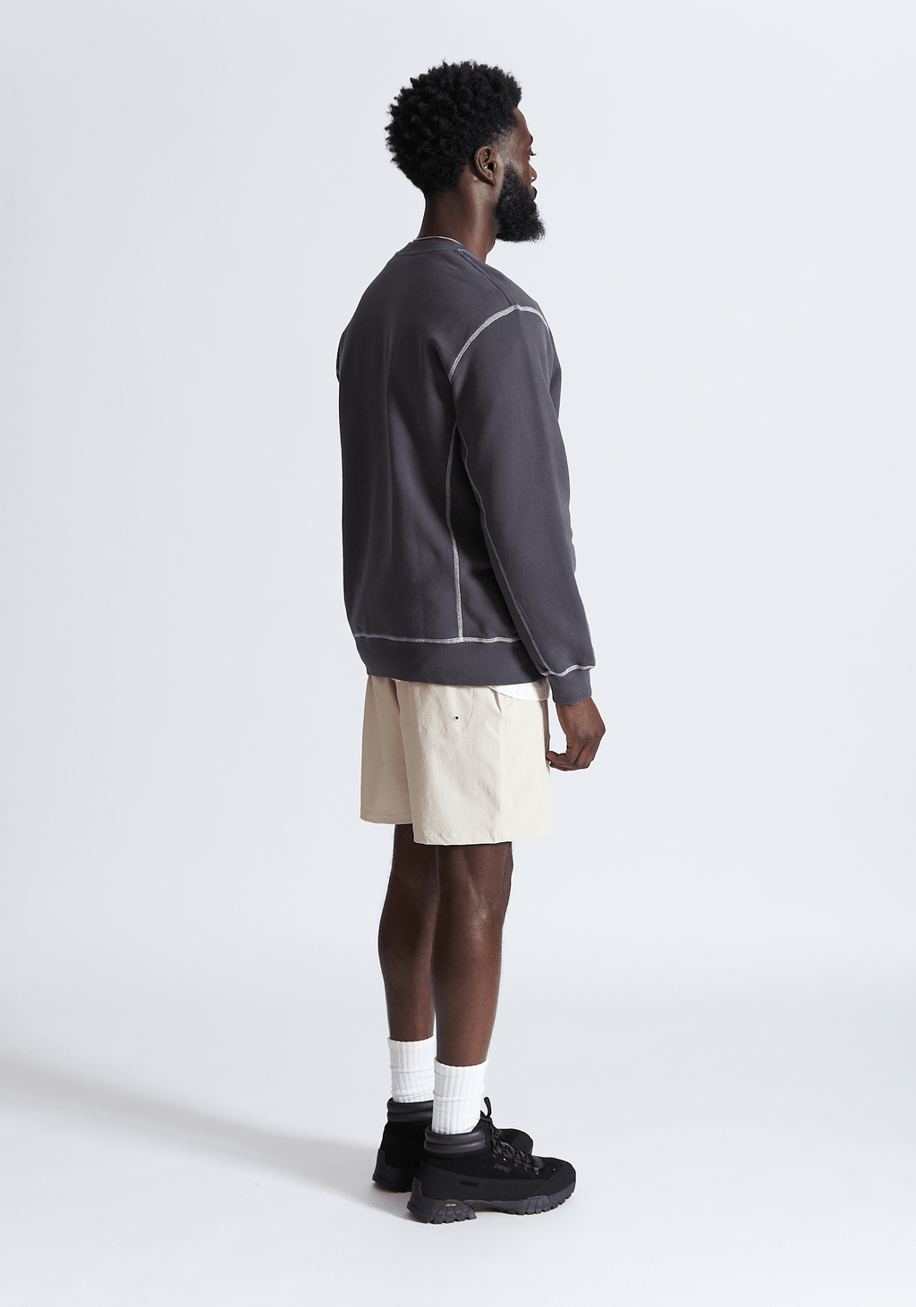 Contrast Crewneck - Graphite