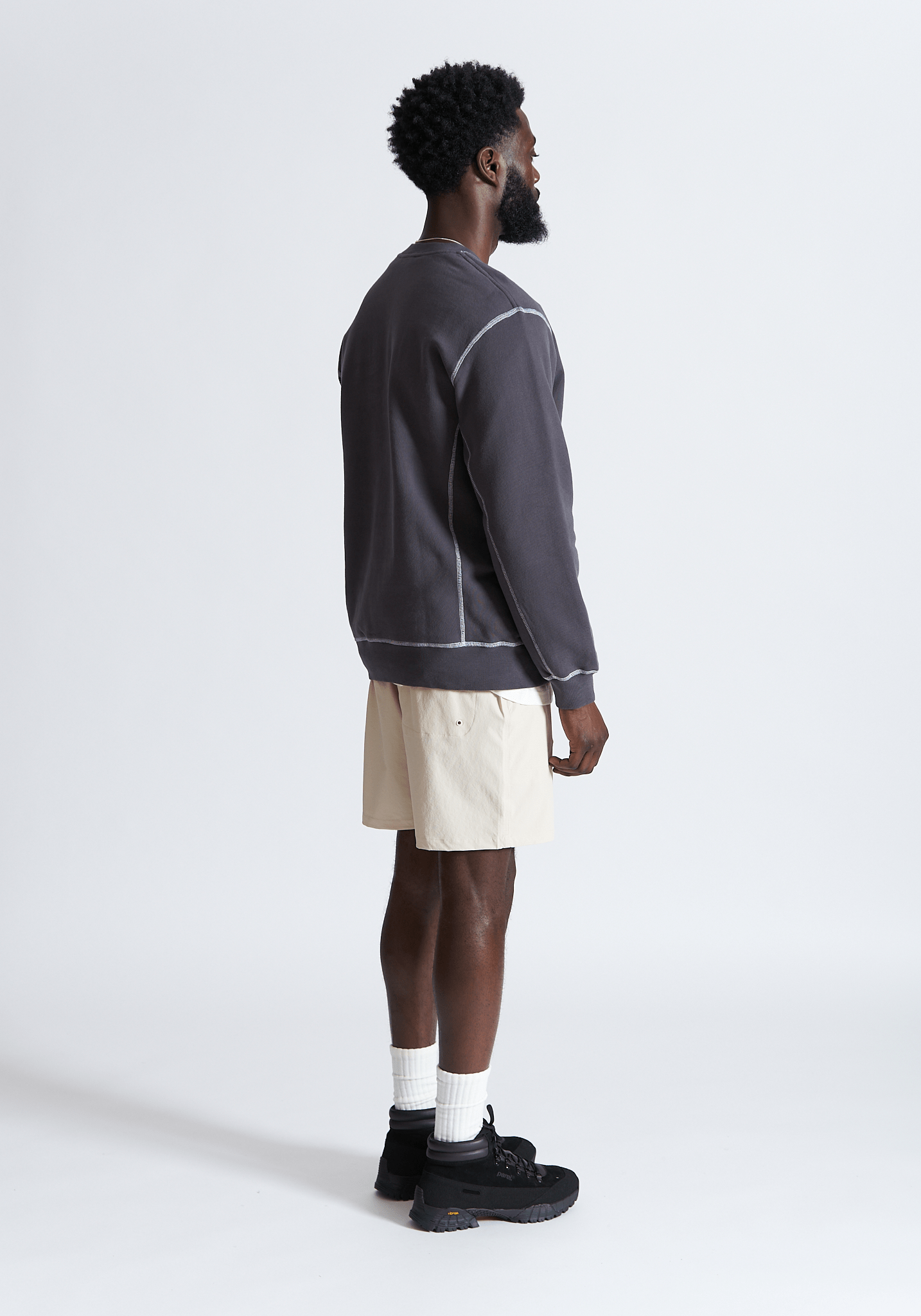 Contrast Crewneck - Graphite