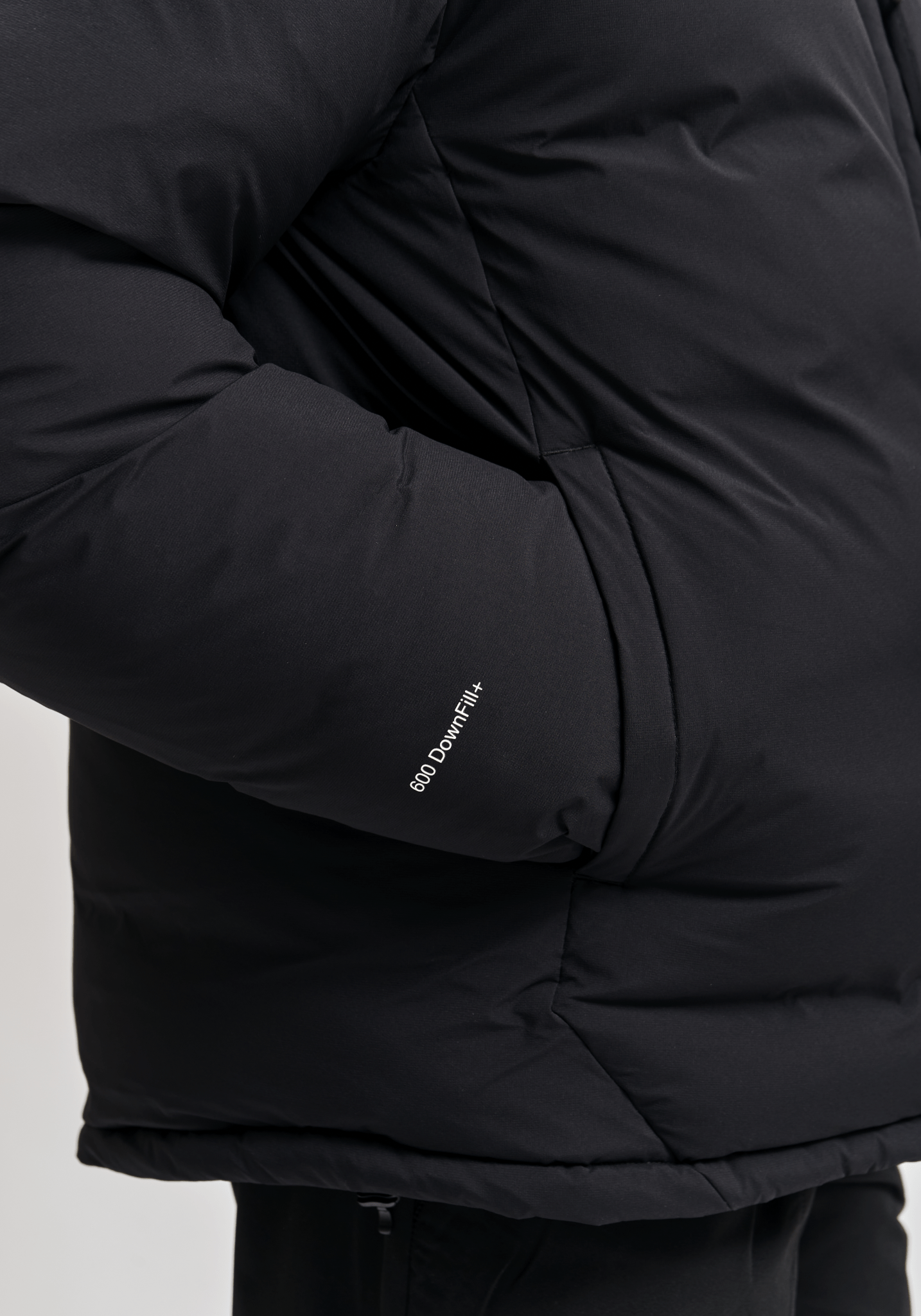 Alta Down Jacket - Black